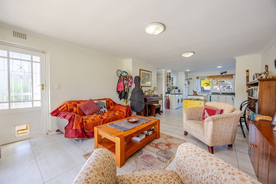 2 Bedroom Property for Sale in Lakeside Western Cape